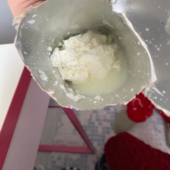 Torku Bozulmuş Süt Ürünü Çocuk Sağlığını Tehdit Ediyor Ve Marketin Kontrol Sorumluluğu