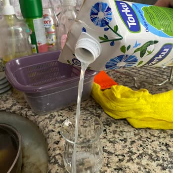 Torku Bozulmuş Süt Ürünü Çocuk Sağlığını Tehdit Ediyor Ve Marketin Kontrol Sorumluluğu