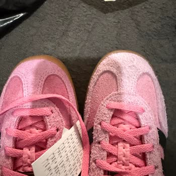 SuperStep’te Alınan Gazelle Indoor W Pembe Kadın Ayakkabısının Kullanılmış Olması