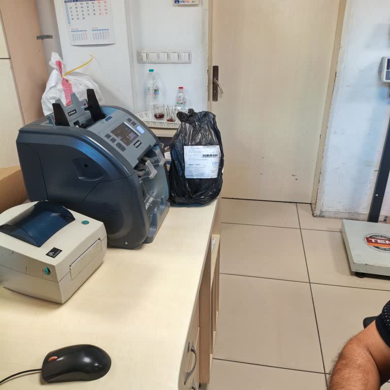 PTT Kargo'da Yanlış Paketleme Sonucu Sıvı Sabunların Akması Ve Hasarlı Teslim