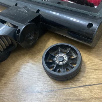 Onvo Dikey Süpürge Tekerleklerinde Sürekli Kırılma Ve Ücretli Tamir Şikayeti