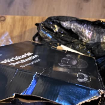 Kochler Hasarlı Granit SAHAN Seti Teslim Edildi, Ücret İadesi Talep Ediliyor