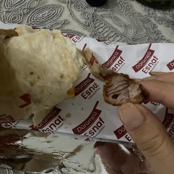 Yemeksepeti'nde Geciken Teslimat Ve Bozulmuş Dürüm Nedeniyle Mağduriyet