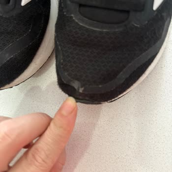 Adidas Çocuk Ayakkabısının Kısa Sürede Yıpranması Ve Boyner'in Kullanıcı Hatası İtirazı