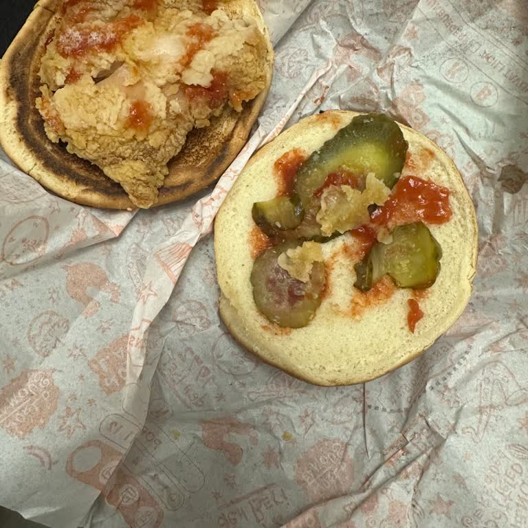 Popeyes Uzun Teslimat Ve Bozulmuş Gıda Nedeniyle 390 TL İade Talebi