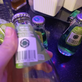 BİM'den Alınan Avşar Soda Şişesinde Boşluk Ve Üretim Hatası