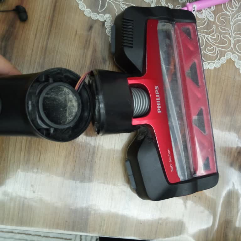Philips Xc7043 Süpürge Parçalarının Sürekli Kırılması Ve Garanti Dışı Ücretlendirme