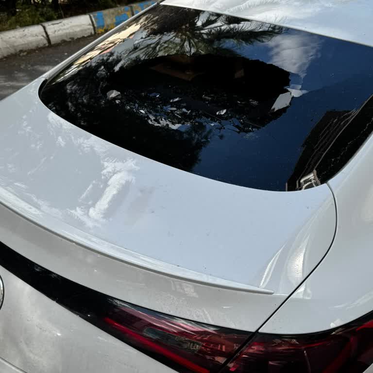 Mercedes CLE 300 Coupé Rear Window Backorder Leaves New Car Unusable