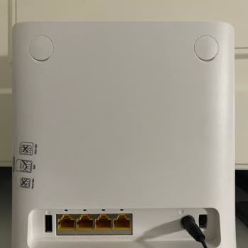 Turkcell Superbox'ta Başkasına Ait Eski Modem Sürekli Kapanıyor Ve Müşteri Hizmetleri Kaba Davranıyor