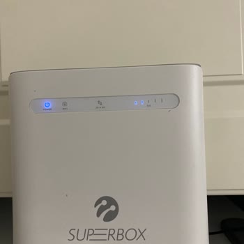 Turkcell Superbox'ta Başkasına Ait Eski Modem Sürekli Kapanıyor Ve Müşteri Hizmetleri Kaba Davranıyor