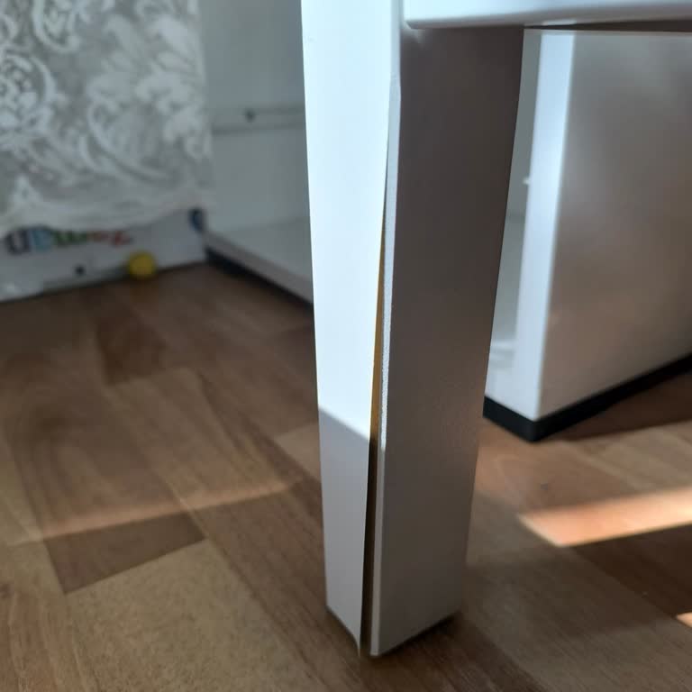IKEA Şifonyerin Ayak Kaplaması Kısa Sürede Bozuldu, Çözüm Ve Değişim Talebi