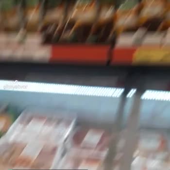 Koop Market Tarihi Geçmiş Tavuklar Satılıyor!