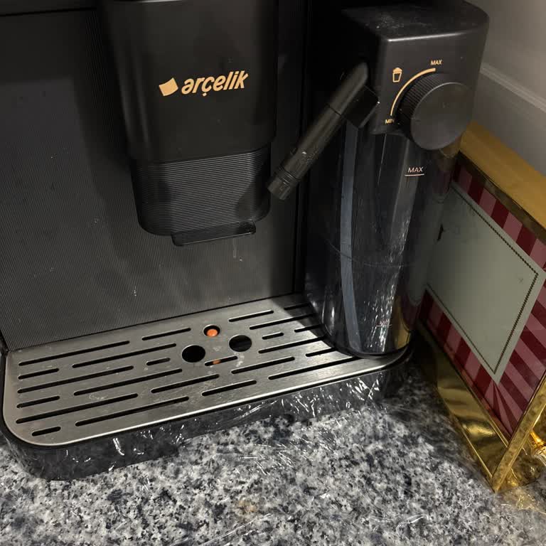 Arçelik Espresso Makinesinde Eksik Metal Parça Ve Cevapsız Müşteri Hizmetleri