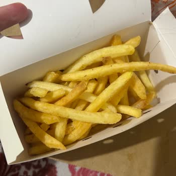 Popeyes Şubesinde Hijyen Sorunu Ve Bozuk Ürün İçin İade Talebi