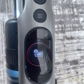 Philips 8000 Serisi Dikey Süpürge Çekim Gücü Düşüşü, Parça Kırıkları Ve Batarya Arızası
