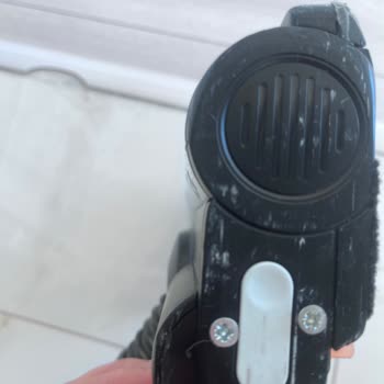 Philips 8000 Serisi Dikey Süpürge Çekim Gücü Düşüşü, Parça Kırıkları Ve Batarya Arızası