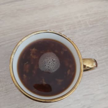 Fomilk Badem Sütü Kahvede Ayrışıyor Ve Tüketim Tarihine Rağmen Bozuluyor