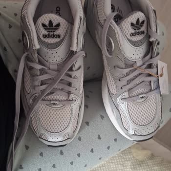 Yanlış Numara Gönderilen Adidas Ayakkabının Kampanyalı Fiyatla Değişim Talebi