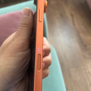 Renk Atması Sorunu Nedeniyle İPhone 17 Pro Max Ücretsiz Değişim Talebi