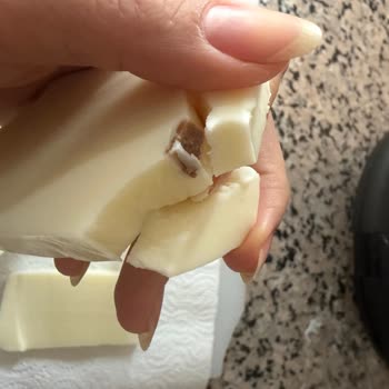 İçim Kaşar Peynirinde Bulunan Bilinmeyen Yabancı Madde