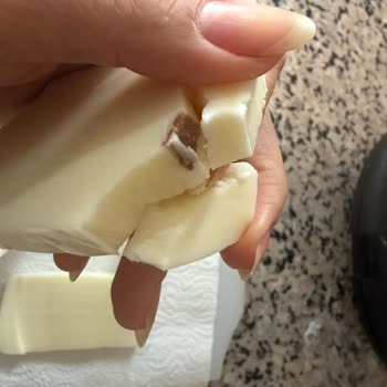 İçim Kaşar Peynirinde Bulunan Bilinmeyen Yabancı Madde