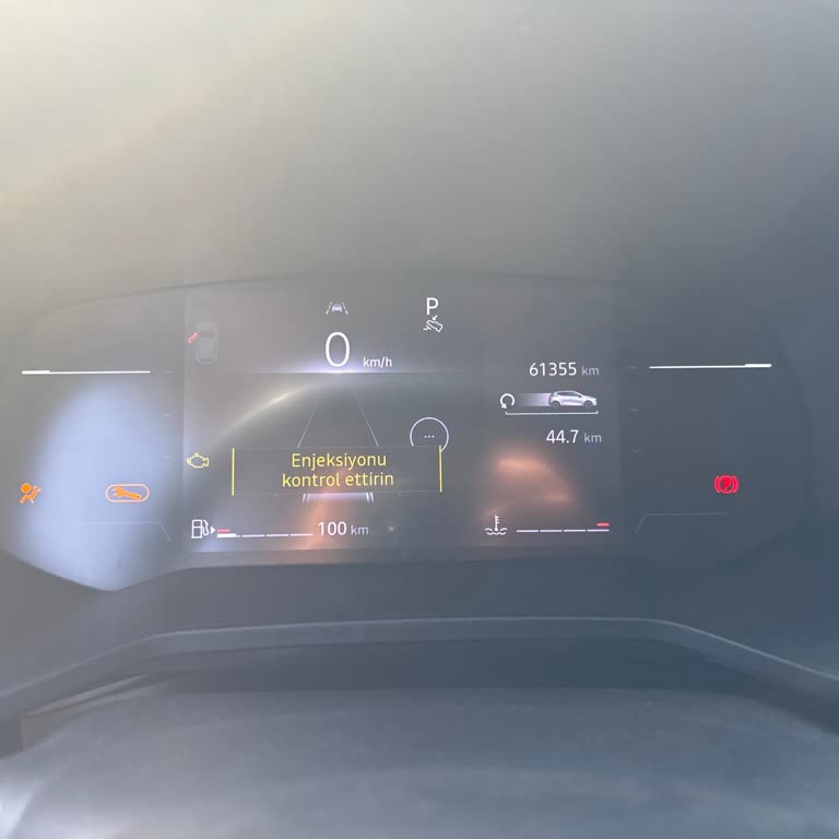 Renault Clio’da Sürekli Enjeksiyon Uyarısı Ve Garanti Açıklama Talebi