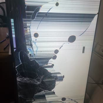 Vatan Bilgisayar'dan Kırık Televizyonun Değişimi Ve Ücret İadesi Talebi