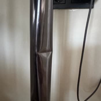 Dyson V15'te Motor Çatlağı Ve Serviste Hasarlı Boru; Filtre Ücreti İadesi Ve Yeni Boru Talebi