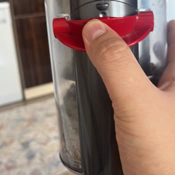 Dyson Dikey Süpürge Parça Arızası Garanti Kapsamında Değil, Tam Parça Ücreti İstendi