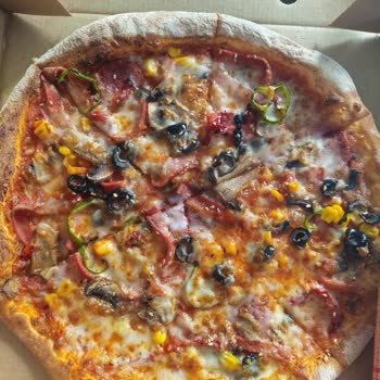Terra Pizza’dan Yanlış Hazırlanan Pizza İçin Doğru Ürün Gönderimi Talebi
