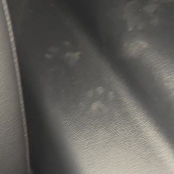 Mercedes-Benz Vito Yetkili Serviste Temizlenmemiş Ve İletişim Sorunlarıyla Teslim Edildi