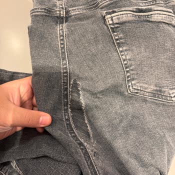Mavi Mağazasından Kot Pantolonlarda Erken Yıpranma, Değişim Talebi Ve Çözüm Eksikliği