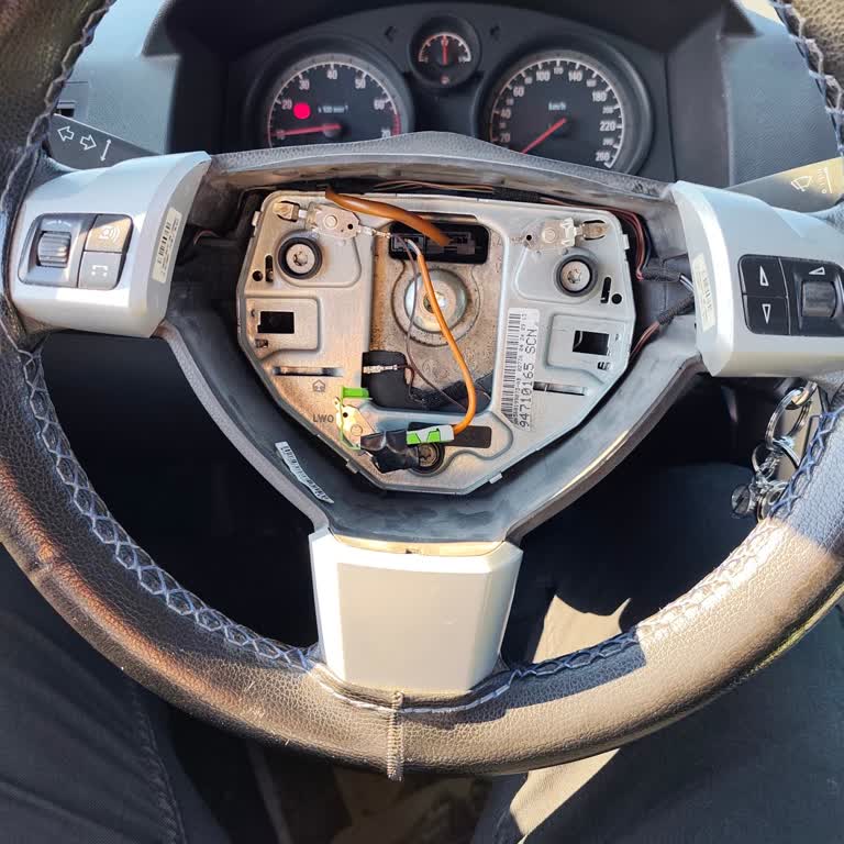 Airbag Değişim Kampanyasında Yetkili Servisin Yetersizliği Ve Müşteri Mağduriyeti