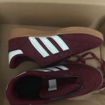 Defolu Adidas Spezial Ayakkabılar İçin İade Reddi Ve Değişim Teklifi