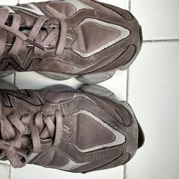 New Balance Ayakkabısının Kısa Sürede Deforme Olması Ve Değişim Talebinin Reddedilmesi