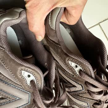 New Balance Ayakkabısının Kısa Sürede Deforme Olması Ve Değişim Talebinin Reddedilmesi