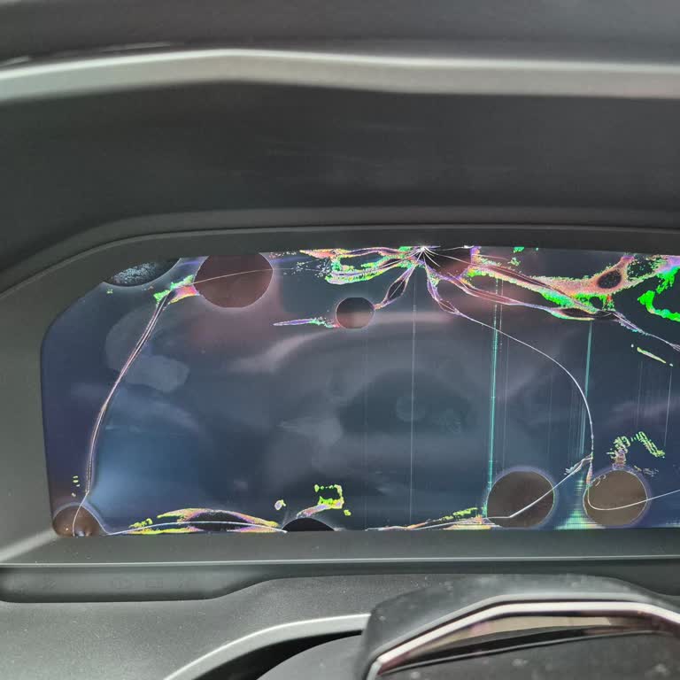 Yeni Nissan Qashqai'de Hız Göstergesi Arızası Ve Yedek Parça Teslimindeki Uzun Belirsizlik