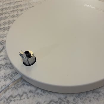 LG StandbyMe 2 Max Bağlantı Vidası Sorunu Ve Askı Aparatı Eksikliği İçin Değişim Talebi