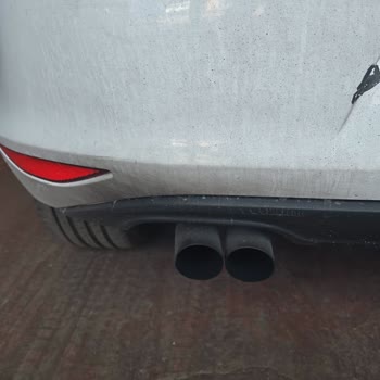 Aykan Otomotiv Kağıthane'den Alınan 2013 Volkswagen Golf'ta Egzoz Dumanı, Akü Boşalması Ve Yağ Kaçakları Sorunu