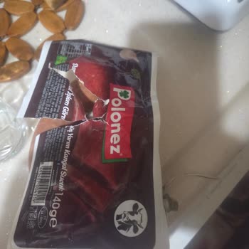 Polonez Sucukta Siyah Lekeler Ve Yapışkanlık İade Talebi