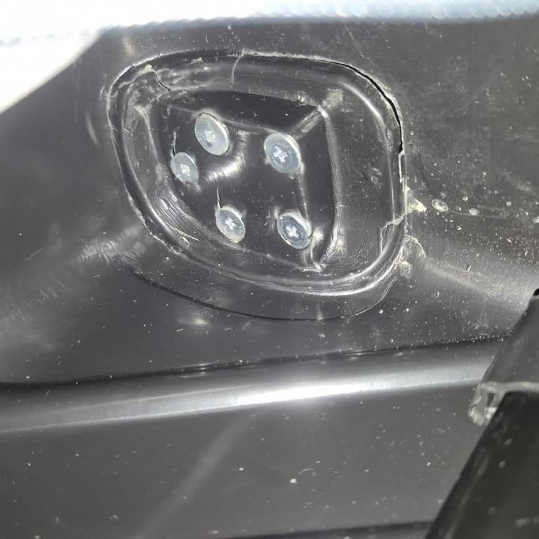 Ççs Orta Boy Çekçekli Valizin Kısa Sürede Tekerlek Arızası Ve Garanti Reddi