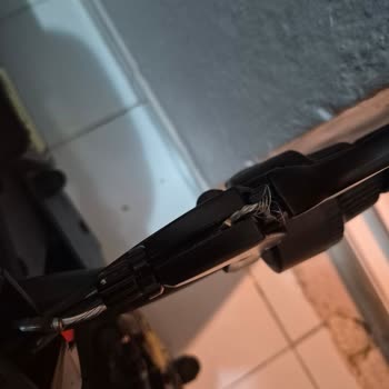 Onvo MX 01 Scooter Ön Fren Kolunun Takılı Kalmaması Güvenlik Riski