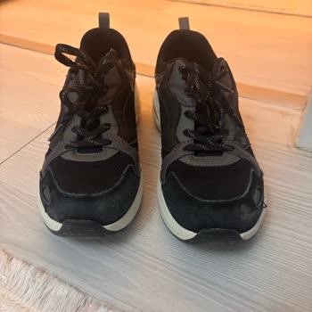 Skechers Kadın Sneakers İç Taban Hatası Ve Renk Solması Nedeniyle İade Reddi