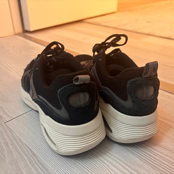 Skechers Kadın Sneakers İç Taban Hatası Ve Renk Solması Nedeniyle İade Reddi