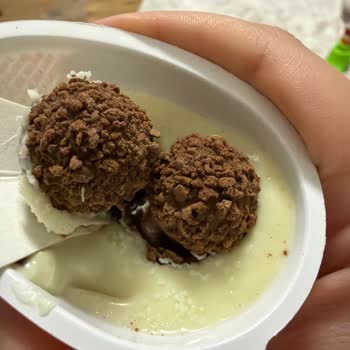 Kinder Çocuk Tatlısının İçeriği Bozulmuş Ve Kalite Kontrol Eksikliği
