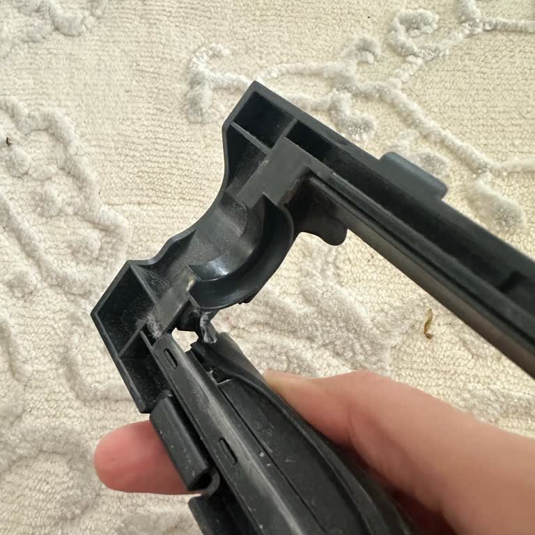 Hepsiburada Ve Roborock S8 Pro Alt Fırça Kapağı Arızası İçin Garanti Dışı Reddi Ve Parça Talebi