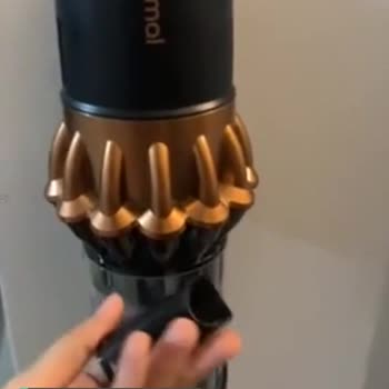 Dyson Paramızla Pislik İçinde Yaşatıyor!