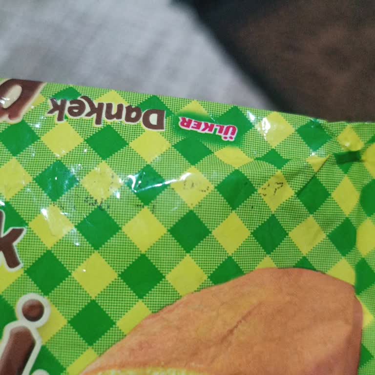 BİM Şubesinde Ülker Dankek Keki Son Kullanım Tarihi Silinmiş Ve Bozuk Tadı