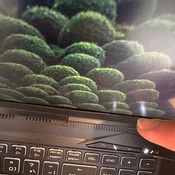 Monster Notebook Servis Sonrası Laptopta Fiziksel Hasar Ve Açıklanmayan Ek Ücret