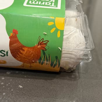 Koop Market'ten Gelen Siparişte Kötü Koku Ve Yumurta İçinde Kurtlar